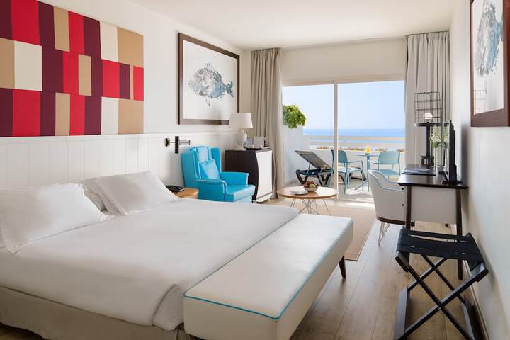 Room 34 of 109