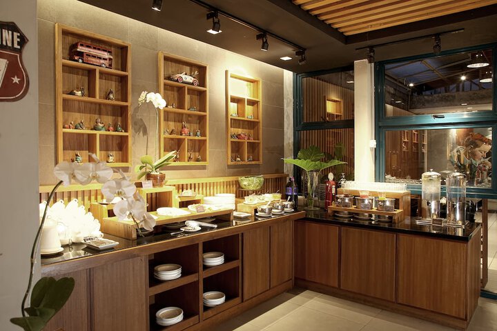 Breakfast buffet
