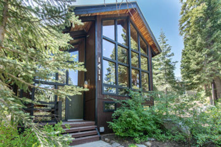 Exterior of Forest Lodge in Alpine Meadows by RedAwning