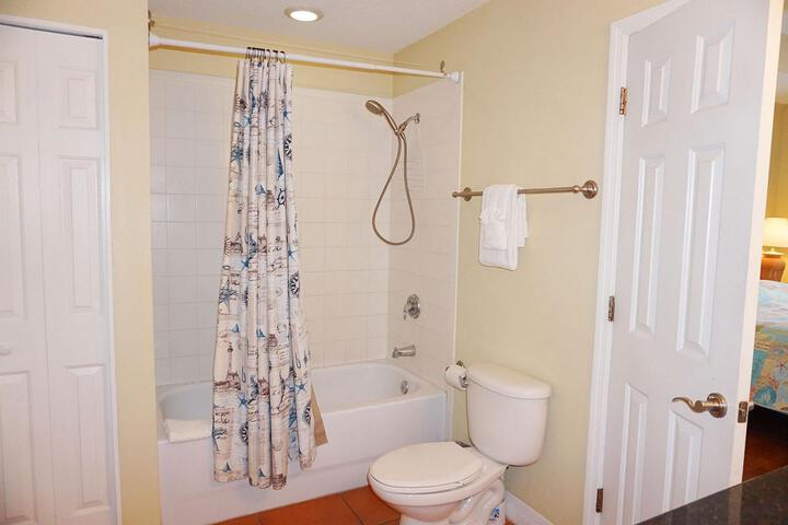 Room 73 of 132