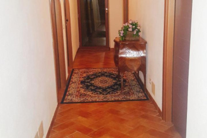 Room 13 of 23