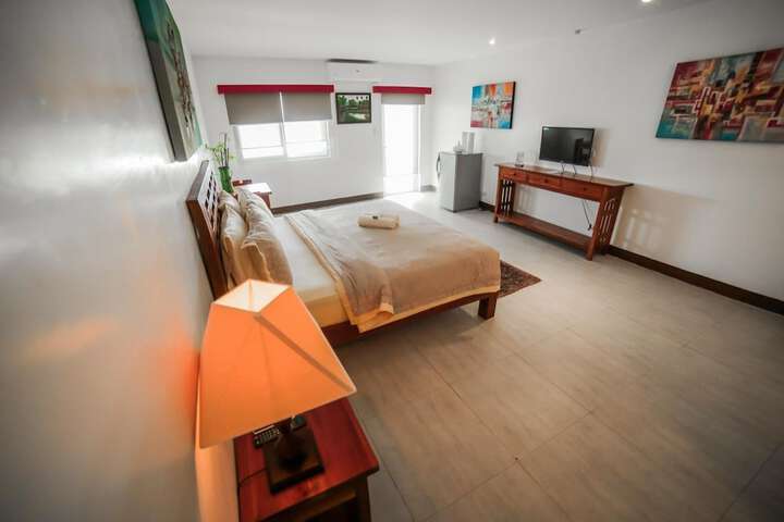 Room 25 of 54