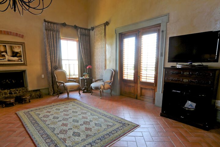 Room 6 of 31