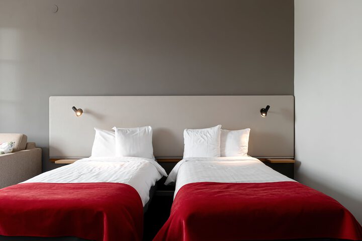 Room 14 of 84