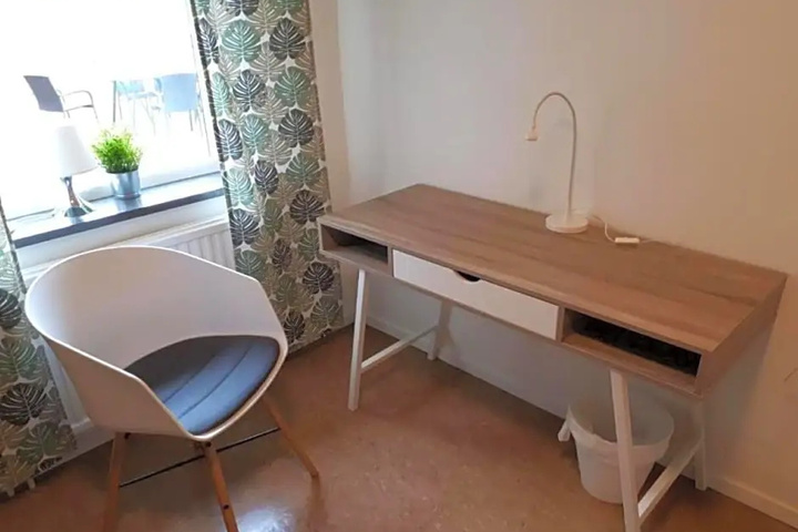 Room 3 of 16