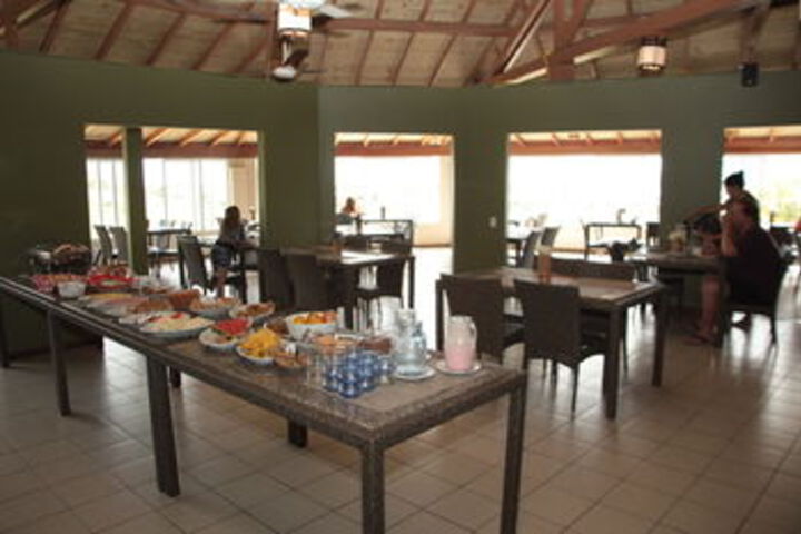 Breakfast/Coffee Service 4 of 44