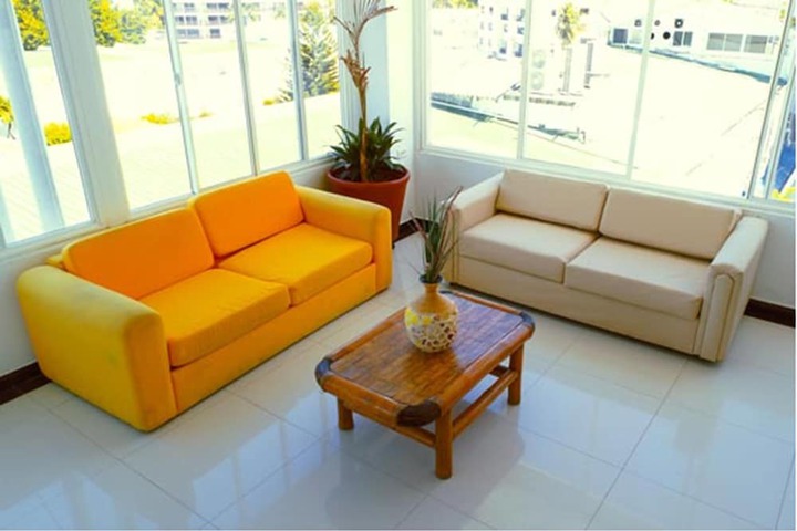 Guest Lobby