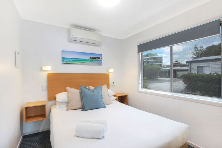 Room 4 of 118
