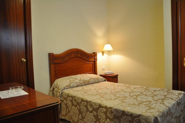 Room 20 of 29