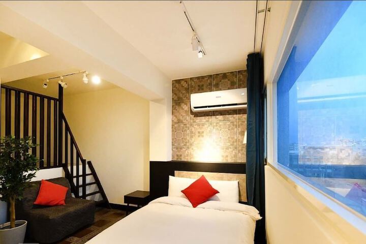 Room 21 of 86