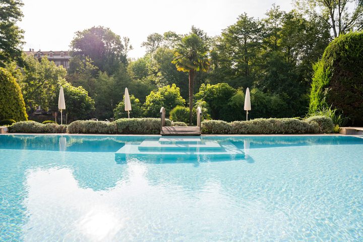 Pool Hotel