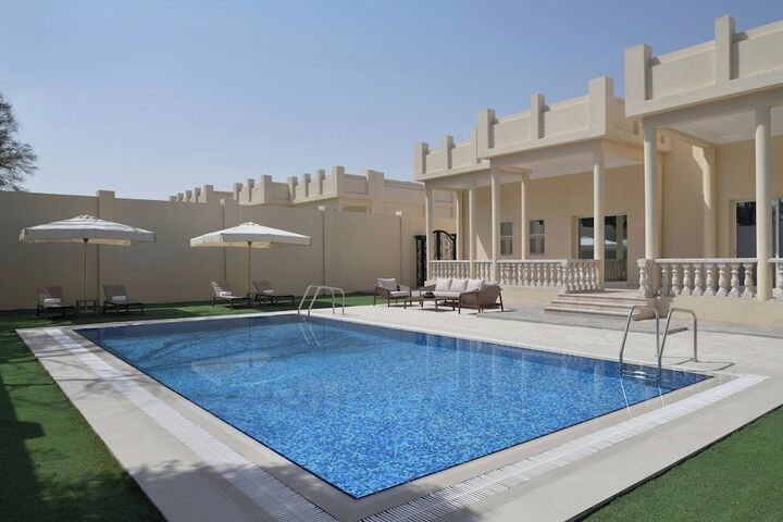 Pool 38 of 60