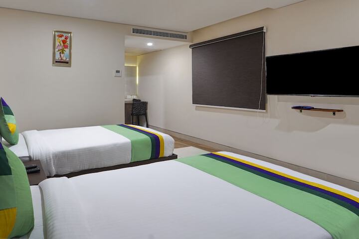 Room 22 of 38