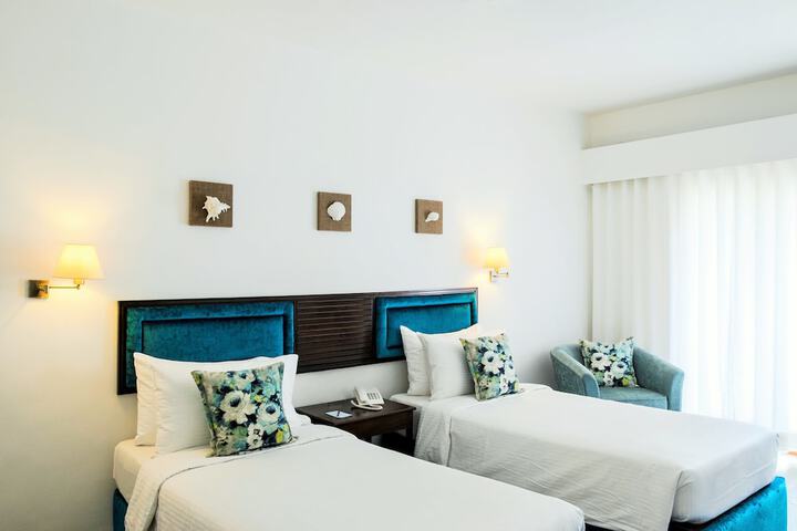 Room 3 of 47