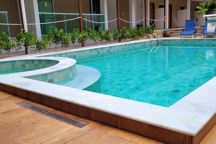 Pool 38 of 65