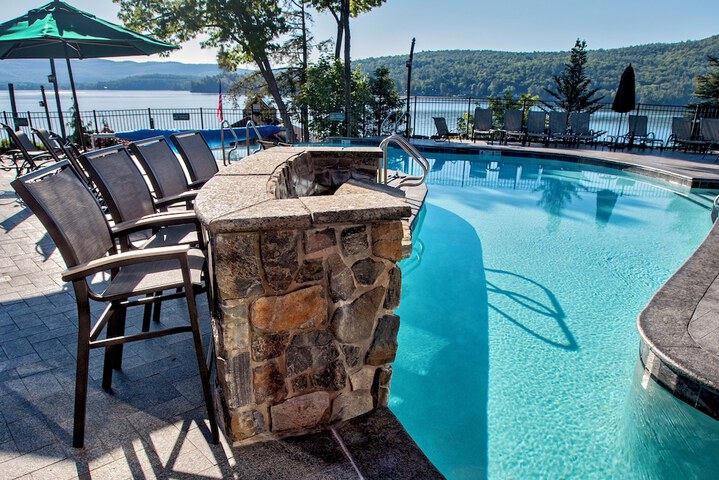 Pool Hotel