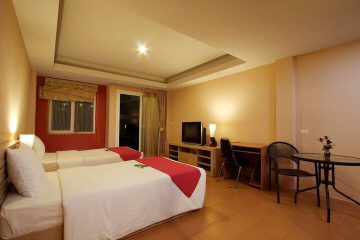 Room 6 of 11