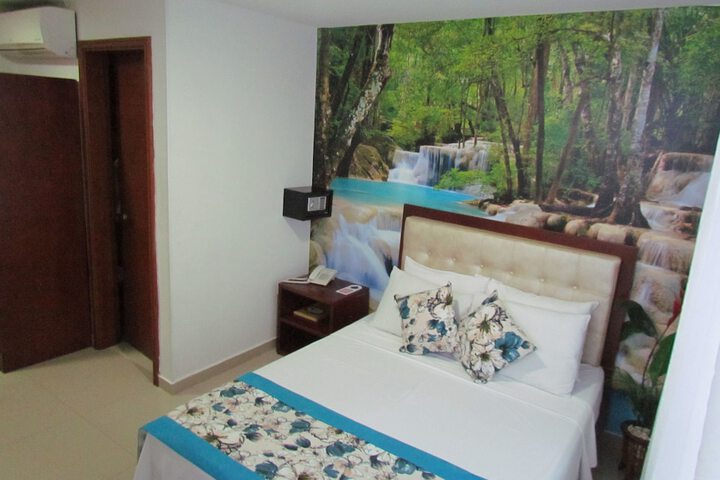 Room 15 of 44