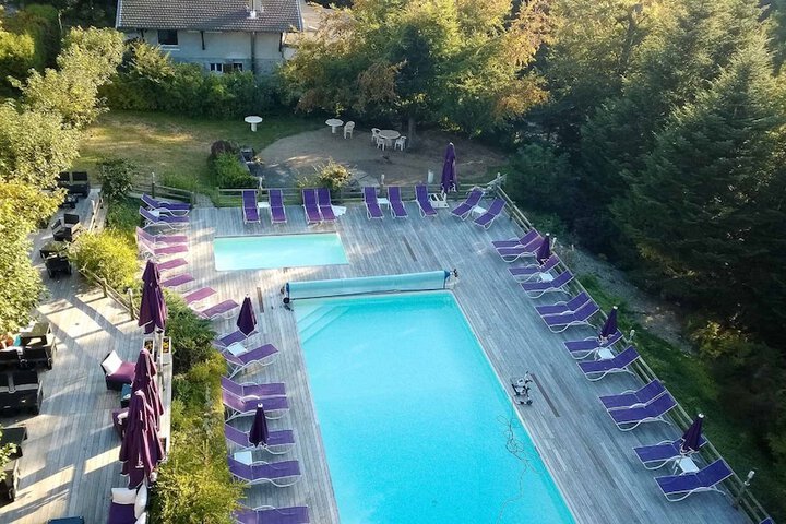 Pool 13 of 29