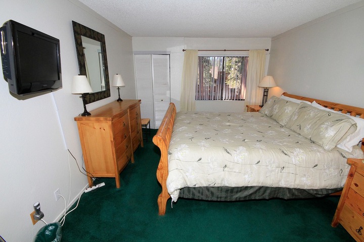 Room 4 of 70