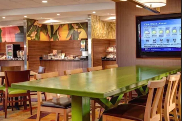 Breakfast area