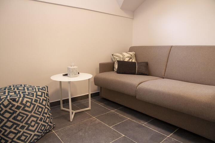 Room 35 of 123