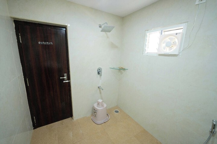 Room 27 of 50