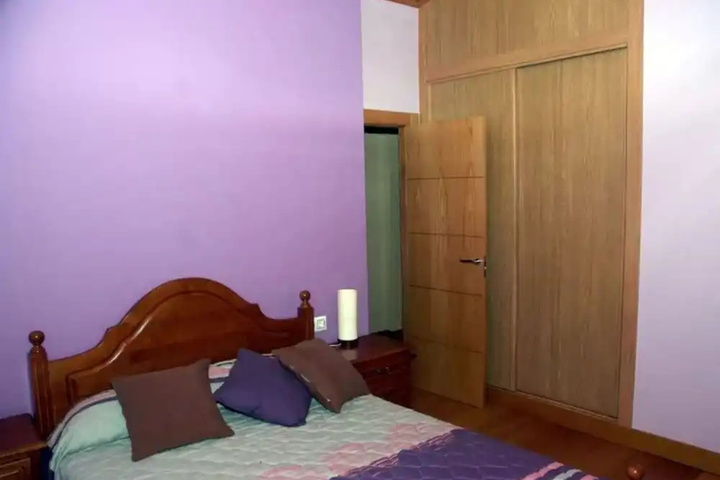 Room 6 of 15