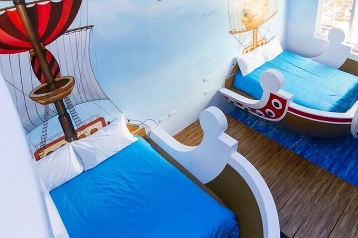 Room 7 of 30