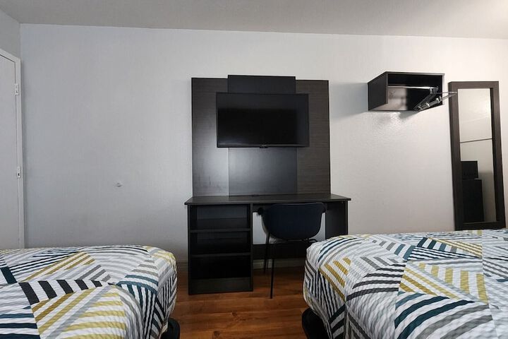 Room 71 of 125