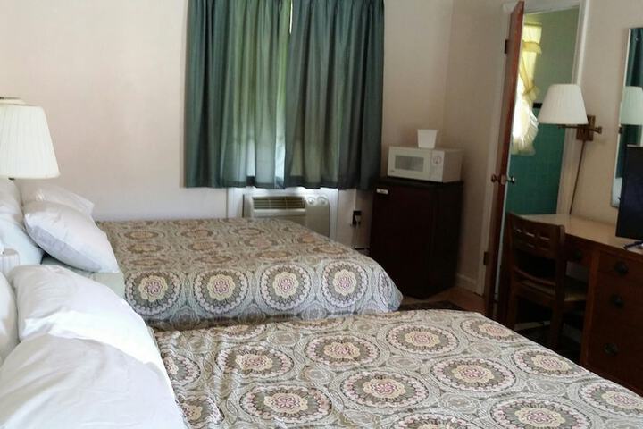 Room 4 of 81