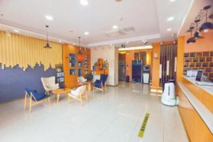 Pengmei Hotel (Wuxi Yixing Longbeishan Forest Park1287207)