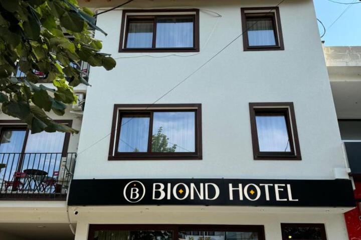 Biond Hotel