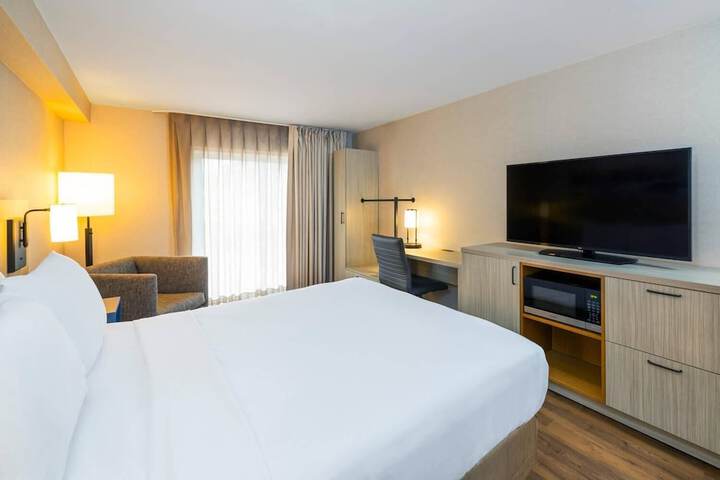 Room 8 of 41