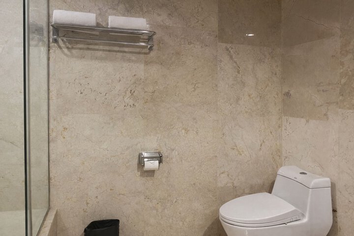 Room 34 of 50