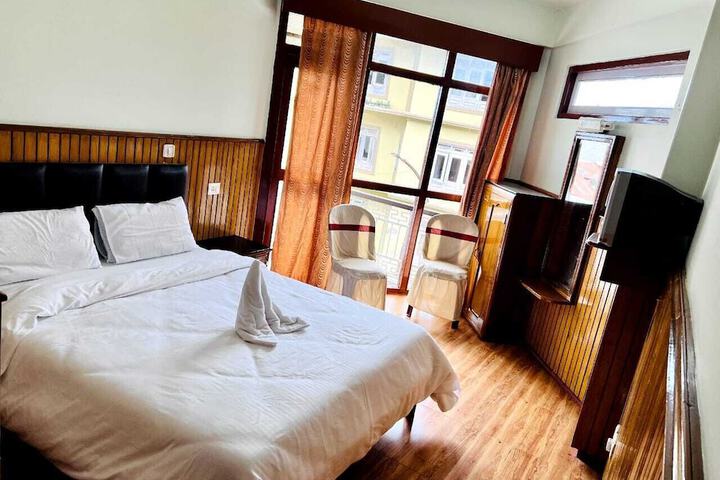 Room 7 of 29