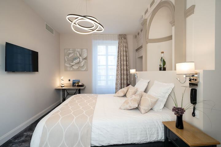 Room 20 of 137