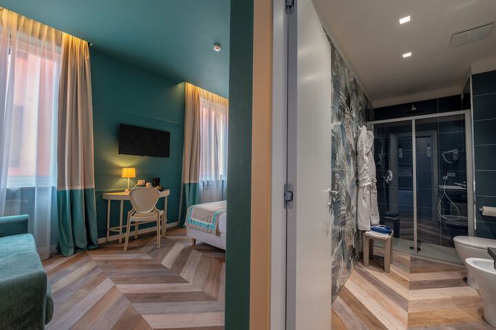 Room 53 of 101