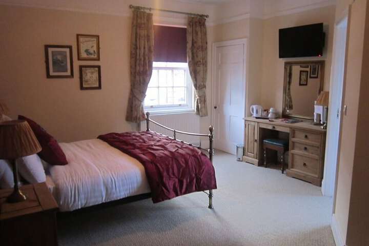 Room 7 of 27
