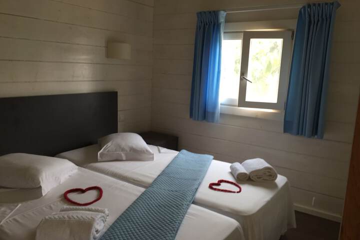 Room 2 of 55