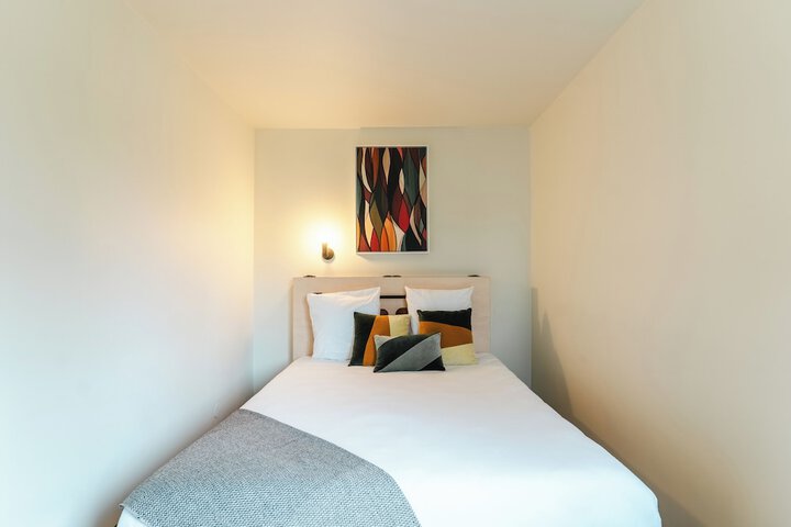 Room 21 of 53