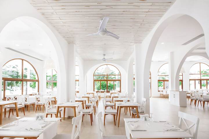 Dining 105 of 191