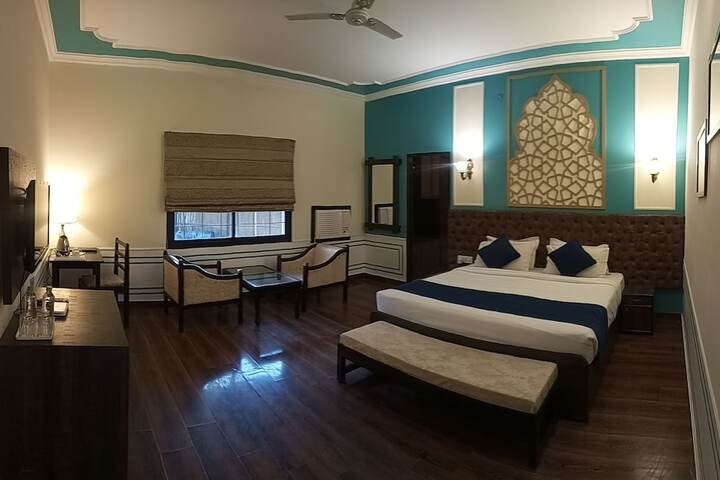 Room 10 of 52