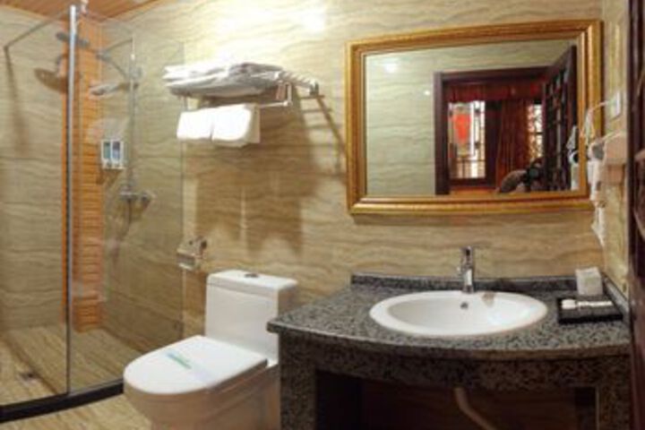 Room 2 of 19
