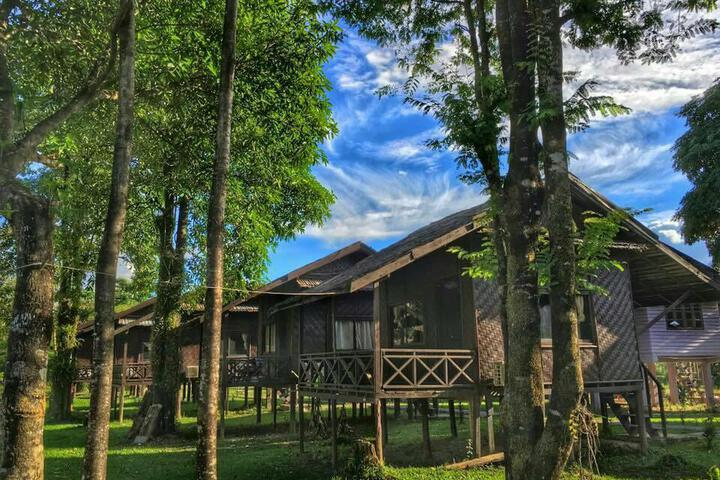 Riverside Garden Bungalows