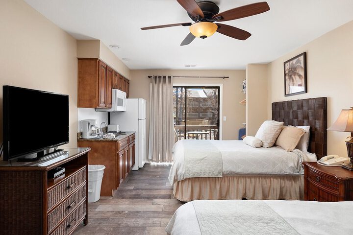 Room 100 of 220