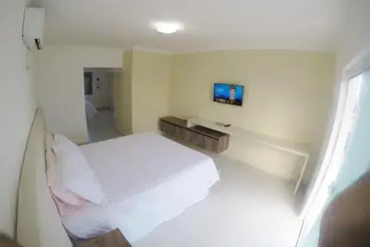 Room 12 of 12