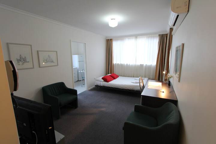 Room 4 of 22
