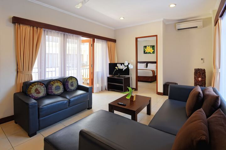 Room 4 of 64