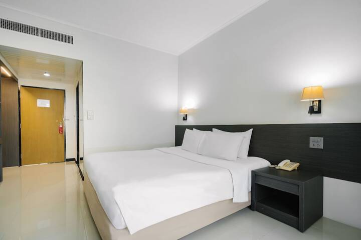 Room 36 of 85